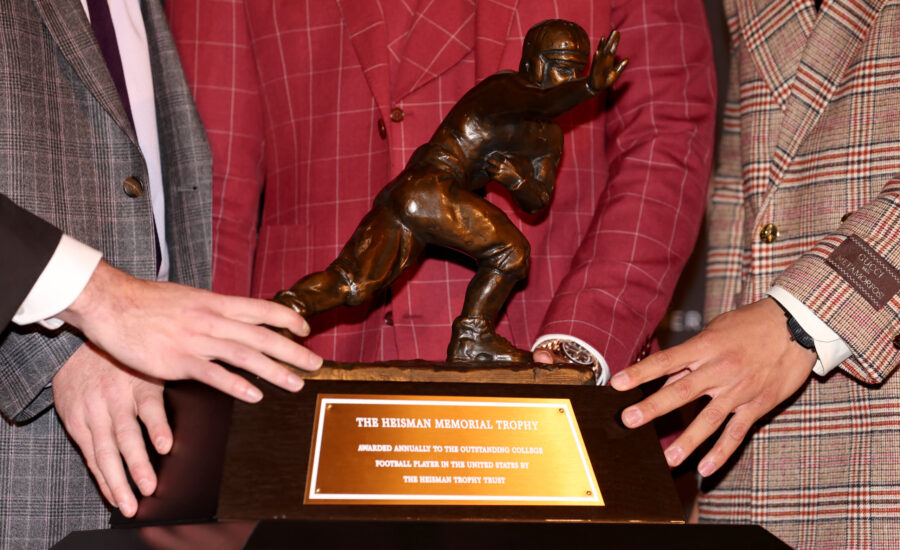 Heisman Watch: Tracking the Front-Runners and Dark Horse Candidates