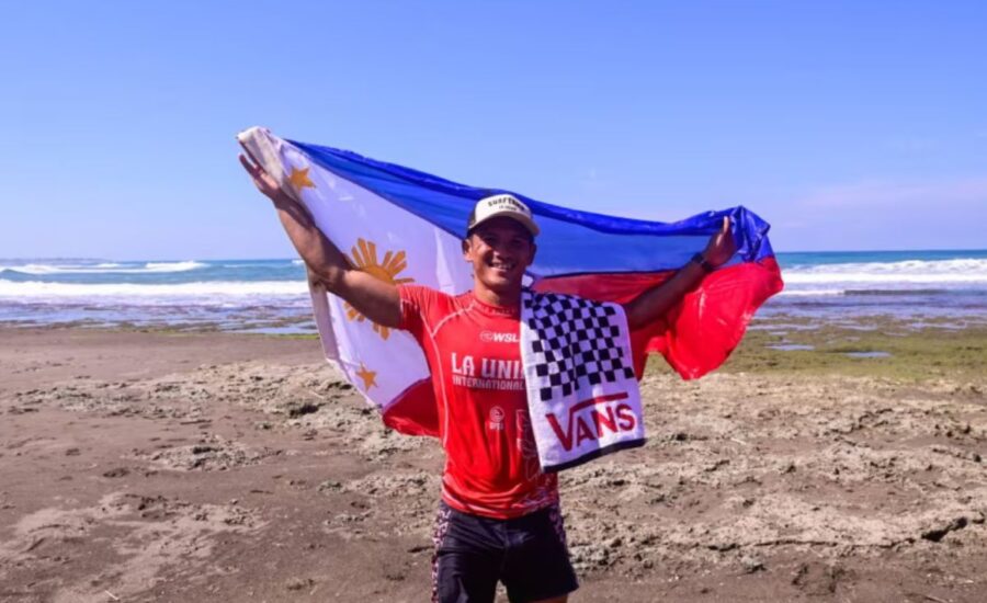 Filipino surfer Jay-r Esquivel clinches consecutive victory at La Union